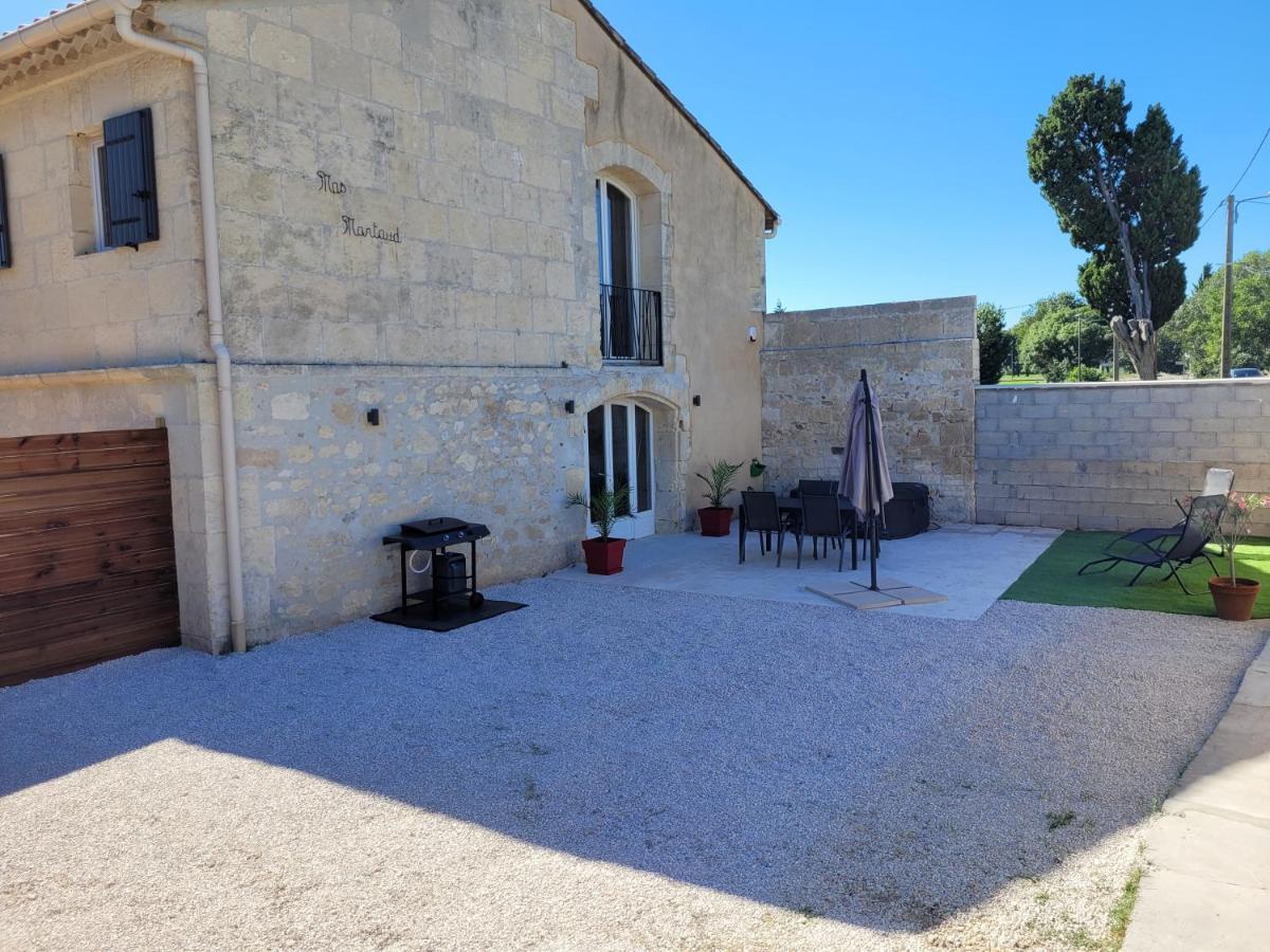 Appartement Dans Mas Provencal Arles Buitenkant foto