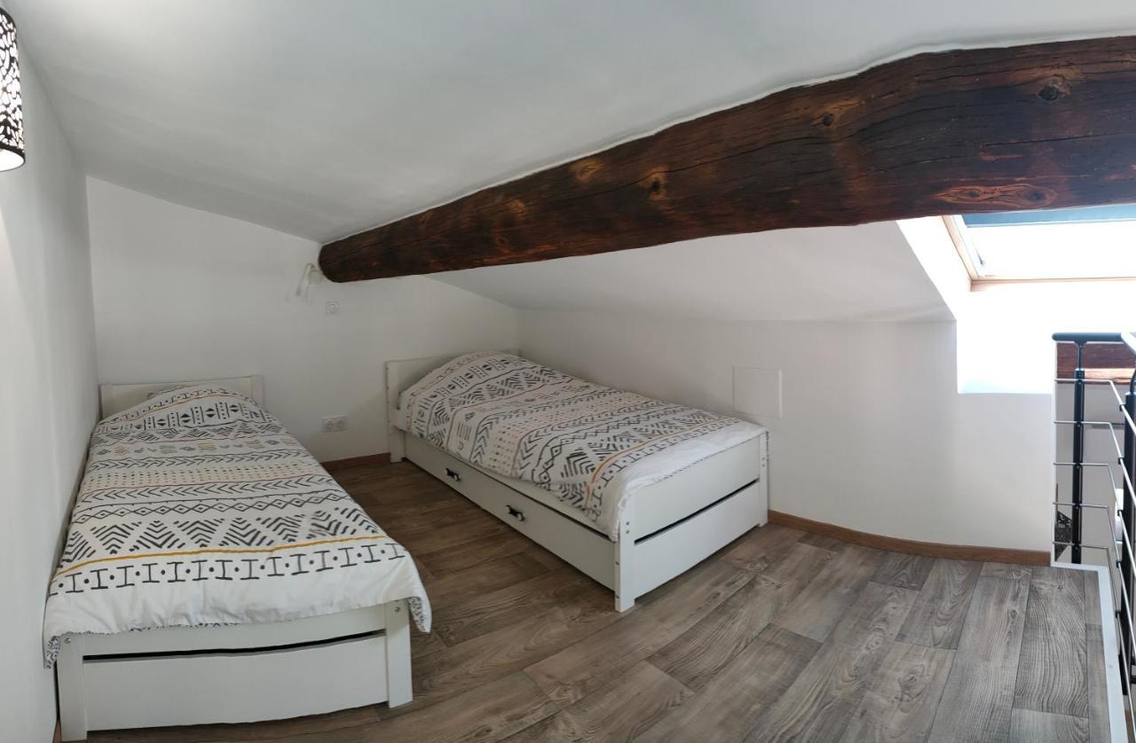 Appartement Dans Mas Provencal Arles Buitenkant foto